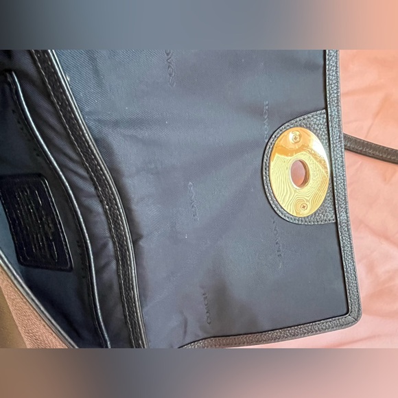 Navy Coach purse - Picture 4 of 5